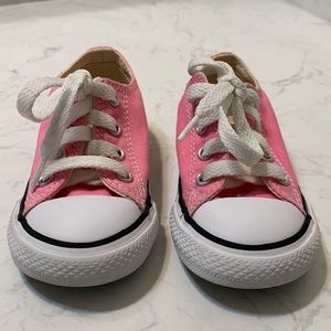 Pink Converse, Low Top, Toddler size US 6